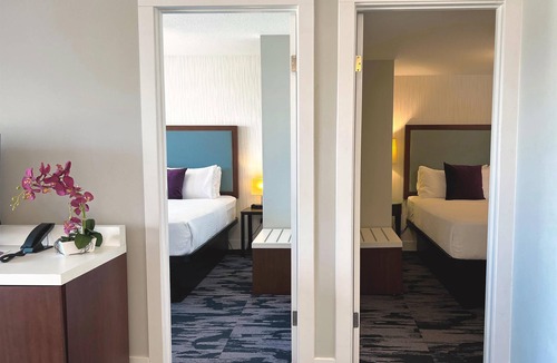 Davis Bay Hotel | The Oceanside, a Coast Hotel