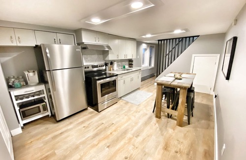 Walkerville Apartment | The Olde Walkerville Loft - 1BD/1BA Apartment