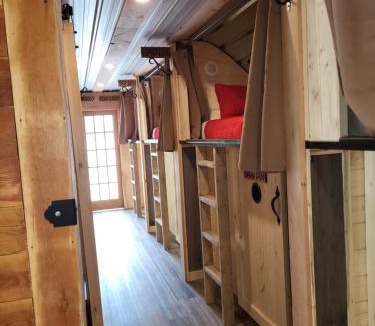East Kootenay Hostel | THE ORCHARD (HOSTEL WITH PRIVATE BUNKS)