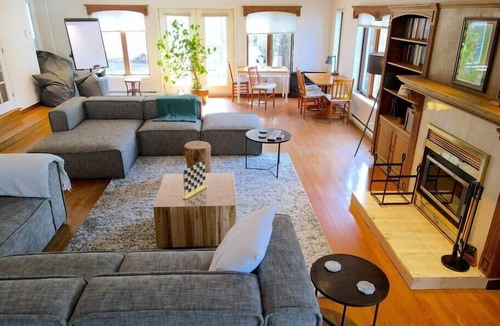North Hatley Ski Chalet | The Orignal - Huge luxury cottage in North Hatley