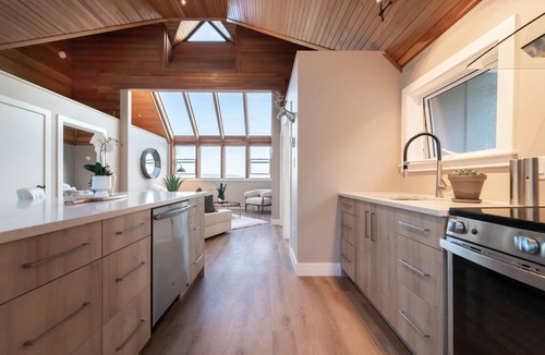 Otter Point House | The Owls Nest.