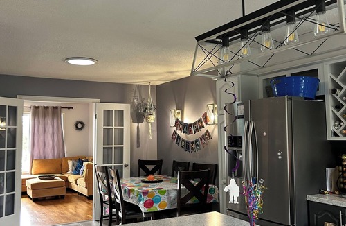 Paradise House | The Paradise Retreat: Rare find 3 bdrm close to shopping and local attractions