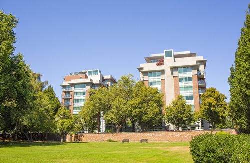 Downtown Victoria Apartment | The Parkside Hotel & Spa