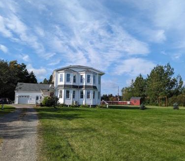 Parrsboro Bed & Breakfast | The Parrsboro Mansion Inn