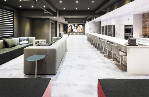 Downtown Montreal Apartment | THE PRESIDENTIAL LOFT | Holland Hotel