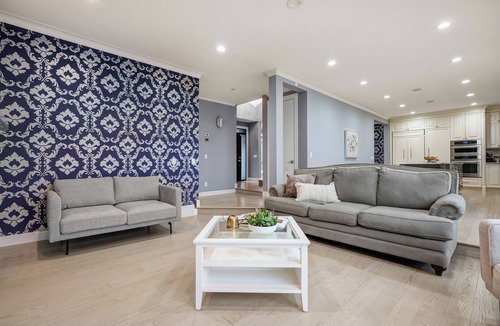 Southwest Calgary House | The Ravine Luxury Retreat