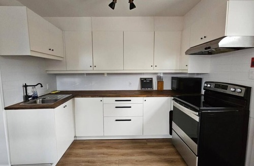 Rawdon Apartment | The Rawdon Queen #6