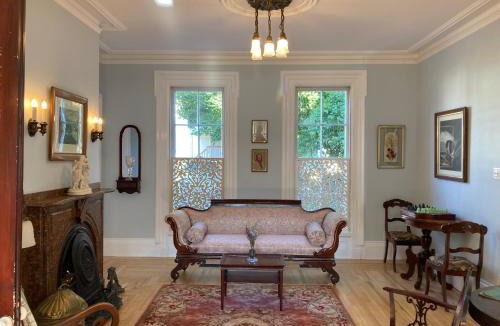 Fredericton Bed & Breakfast | The Red House Fredericton