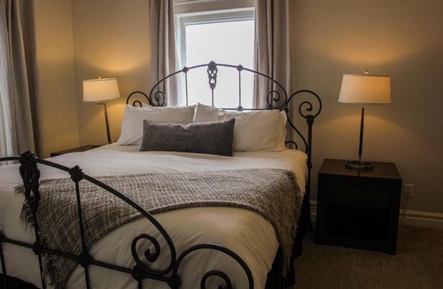 Okotoks House | THE RIDGE OKOTOKS