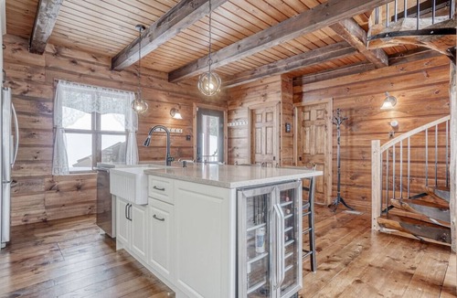 Notre-Dame-de-Pontmain Cabin | The Rustik refuge with spa