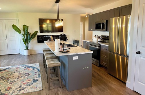Campbellton House | The Salty Loft - Beautiful Oceanfront getaway!