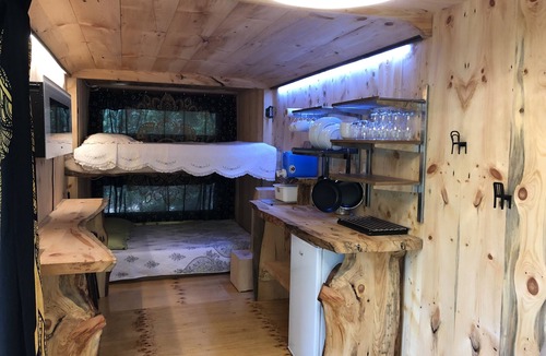 Saint-Sauveur Resort | The Shack -Chimo Refuges Tree House Resort -