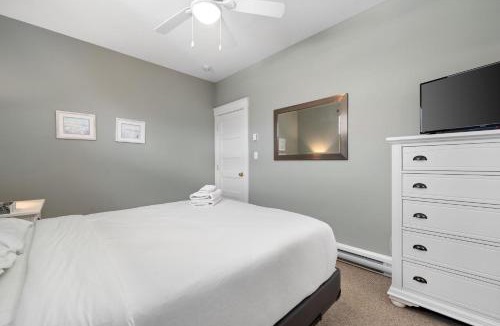 Cherry Valley House | The Snowberry - 67 Butternut