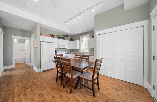 Cherry Valley House | The Snowberry - 67 Butternut