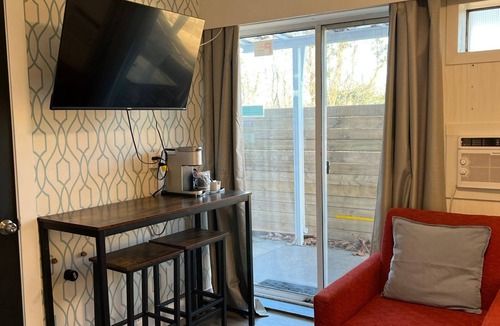 Regional District of Nanaimo Hotel | The Spot