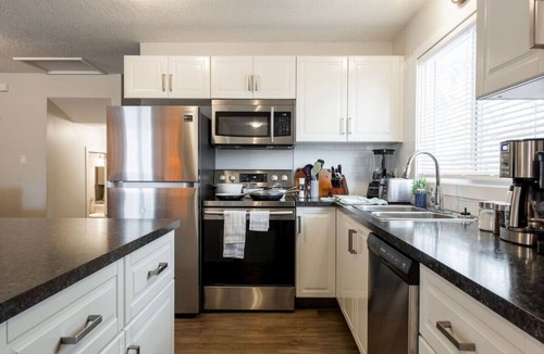 Grande Prairie Apartment | The Spruce Willis Suite