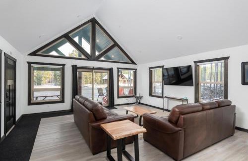 Valemount House | The Sundance Cabin