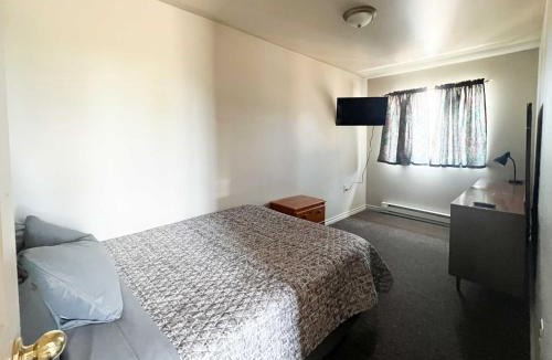 Saskatchewan Hotel | The Trail Inn - Yarbo, SK - Near Esterhazy & Mosaic K1, K2, & K3