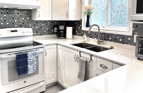 Central Okanagan House | The Travelbug - Newly Renovated Full House Close to Downtown