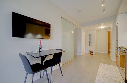 Garden District Hotel | The Urban Homestead by Instant Suites | Gym