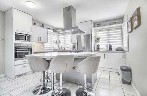 Victoria Village House | The Vacation Luxury Unpack, Relax, Enjoy