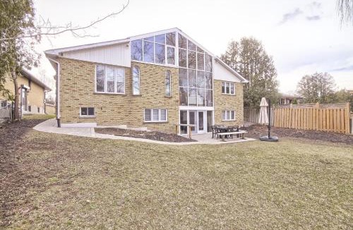 Victoria Village House | The Vacation Luxury Unpack, Relax, Enjoy