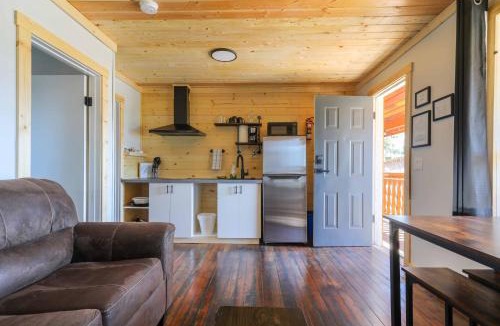 Creston Hotel | The Valley View Cabins and Event Center