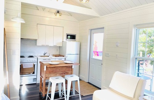 Cupids House | The Vaulted Tiny house w/Hot Tub-A Luxury Stay in Cupids NL