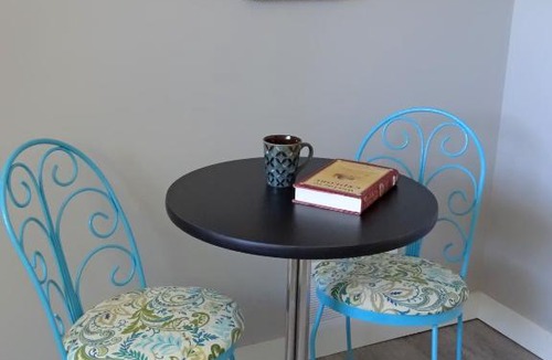 Creston Apartment | The Walnut Tree
