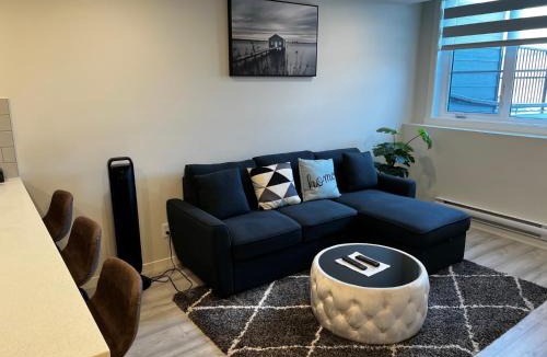 Keith Apartment | The Waterfront cozy 1 bd suite in Rockland Park, Tuscany NW