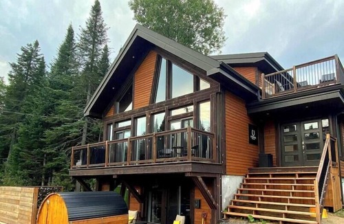 Shannon Ski Chalet | The Western Spa Sauna Bar & Billiards