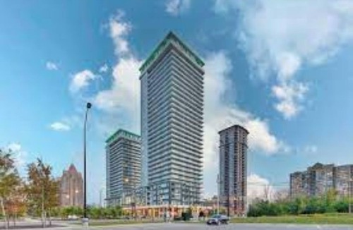 Downtown Mississauga Condo | This cosy 1 Bed/Den unit is nestled in the heart of Mississauga Central Downtown