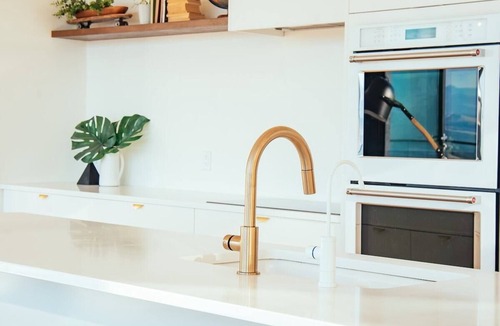 Southwest Mission House | This house is a 3 bedroom(s), 3.5 bathrooms, located in Kelowna, BC.