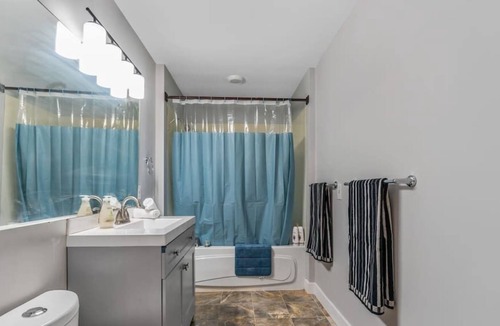West Kelowna Estates House | This house is a 3 bedroom(s), 3 bathrooms, located in West Kelowna, BC.