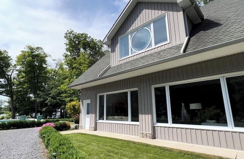 Howe Island House | Thousand Island Luxury Guest Home Retreat Experience