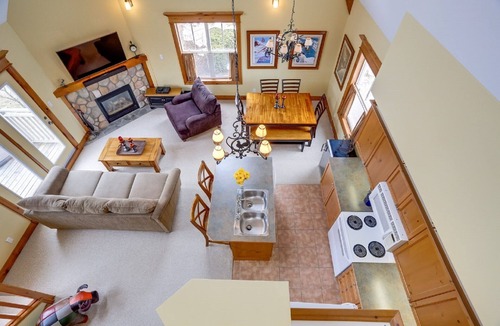 The Blue Mountains Condo | Three bedroom chalet in Snowbridge