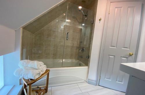 Kawartha Lakes House | Thunderbird Farm