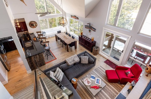 Blackcomb House | Thunderputt - a Whistler townhouse, 3 minutes from the Blackcomb Gondola