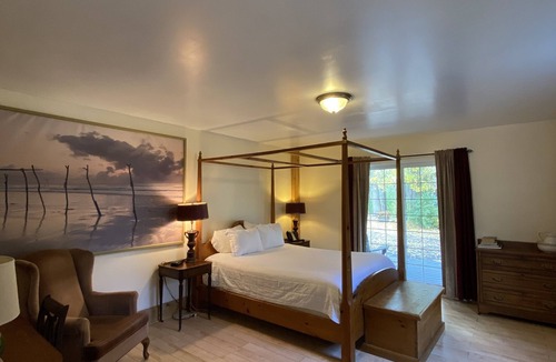 Brighton Bed & Breakfast | Timber House Resort