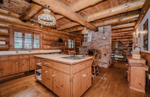 Lion's Head Cottage | Timber Shores - 4000 sq ft waterfront dream cabin