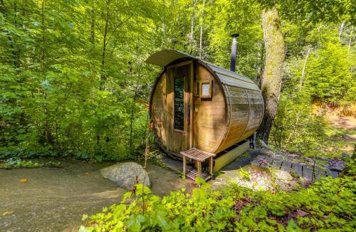 Newport House | Tiny Home with Private Sauna in Woods of Newport!