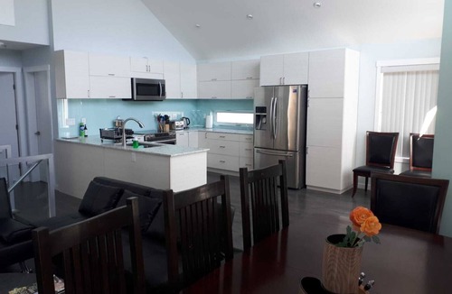 Central Okanagan Cottage | "Together On The Lake" at La Casa Resort