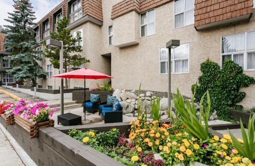 Jasper Hotel | Tonquin Inn