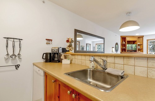 Silver Star Mountain Condo | Top floor 1 bedroom condo at Creekside - pet friendly, large deck & ski-in/out