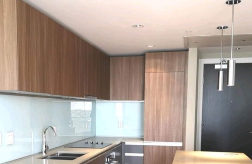 Victoria Park Apartment | Top floor condo that is your ideal stay for Stampede