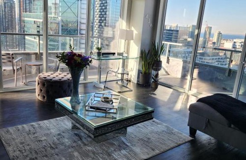 Wellington Place Apartment | Toronto Concierge 416