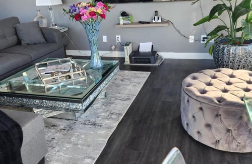 Wellington Place Apartment | Toronto Concierge 416