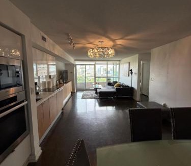 CityPlace Apartment | Toronto Downtown Luxurious Stylish 3 Bedroom 3 Bath 2 Balconies near Rogers Centre lakeview condo