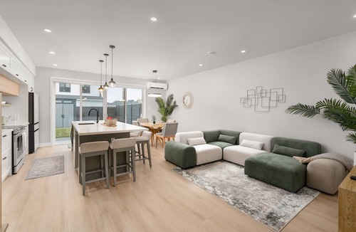 Mirabel House | Townhome with Spa in Mirabel - 4