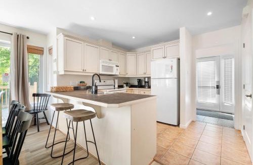 Mont-Tremblant House | Townhouse On The Golf W Pool Access -aiglon 1666